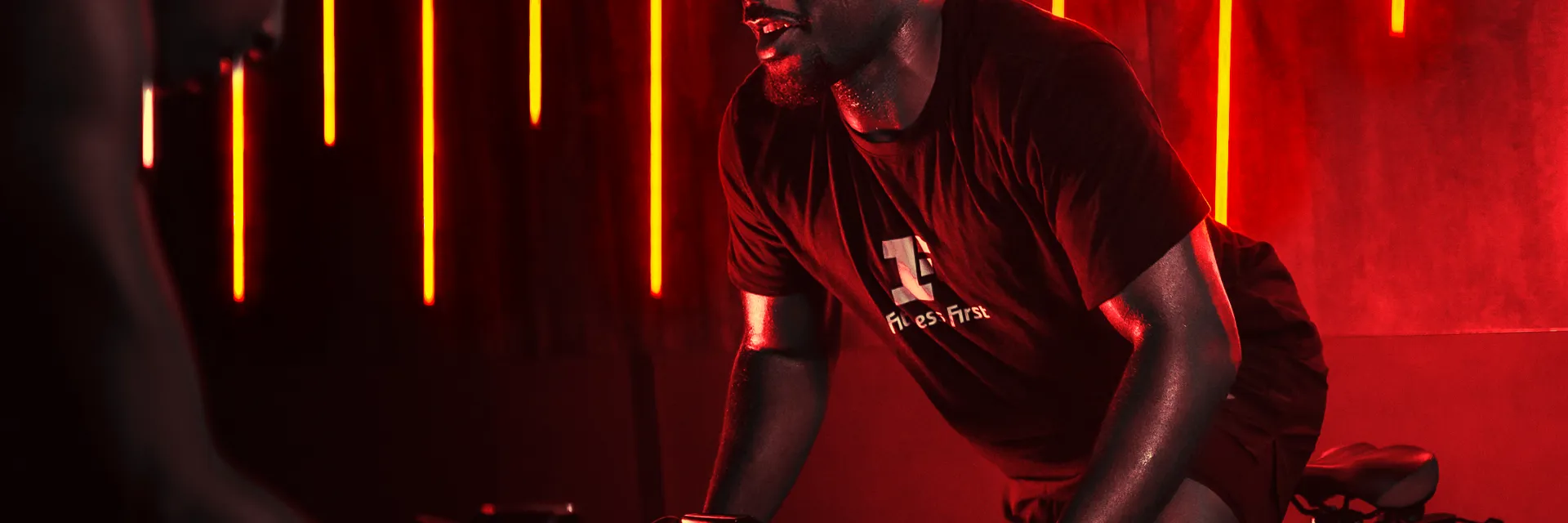 SUMMER HERO SHOT IKE