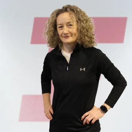 Viki Huzs Headshot Copy