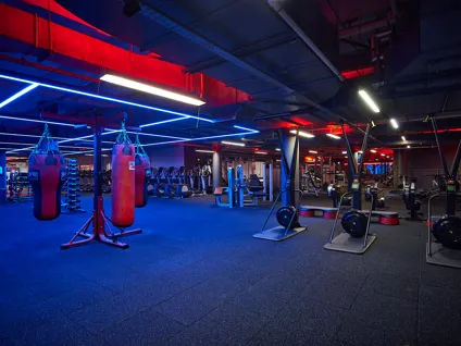 Fitnessfirst W21 Interiors Bath 020